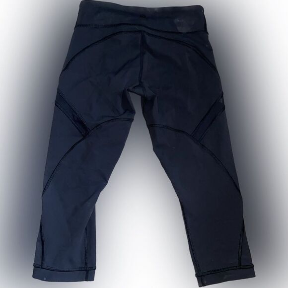 Lululemon Cool to Street Crop With Mesh Panels - Great Condition Sz 2 - Picture 6 of 8